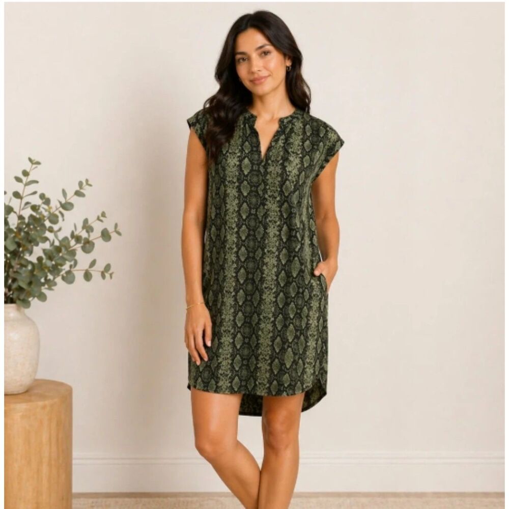 Anthropologie Rachel Green Snake Print Sleeveless Shift Dress V-neck Size S